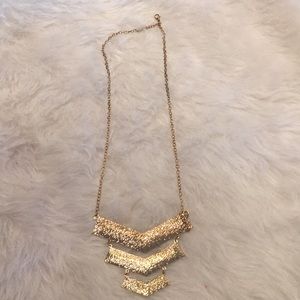 Necklace goldfish color 16 inches long